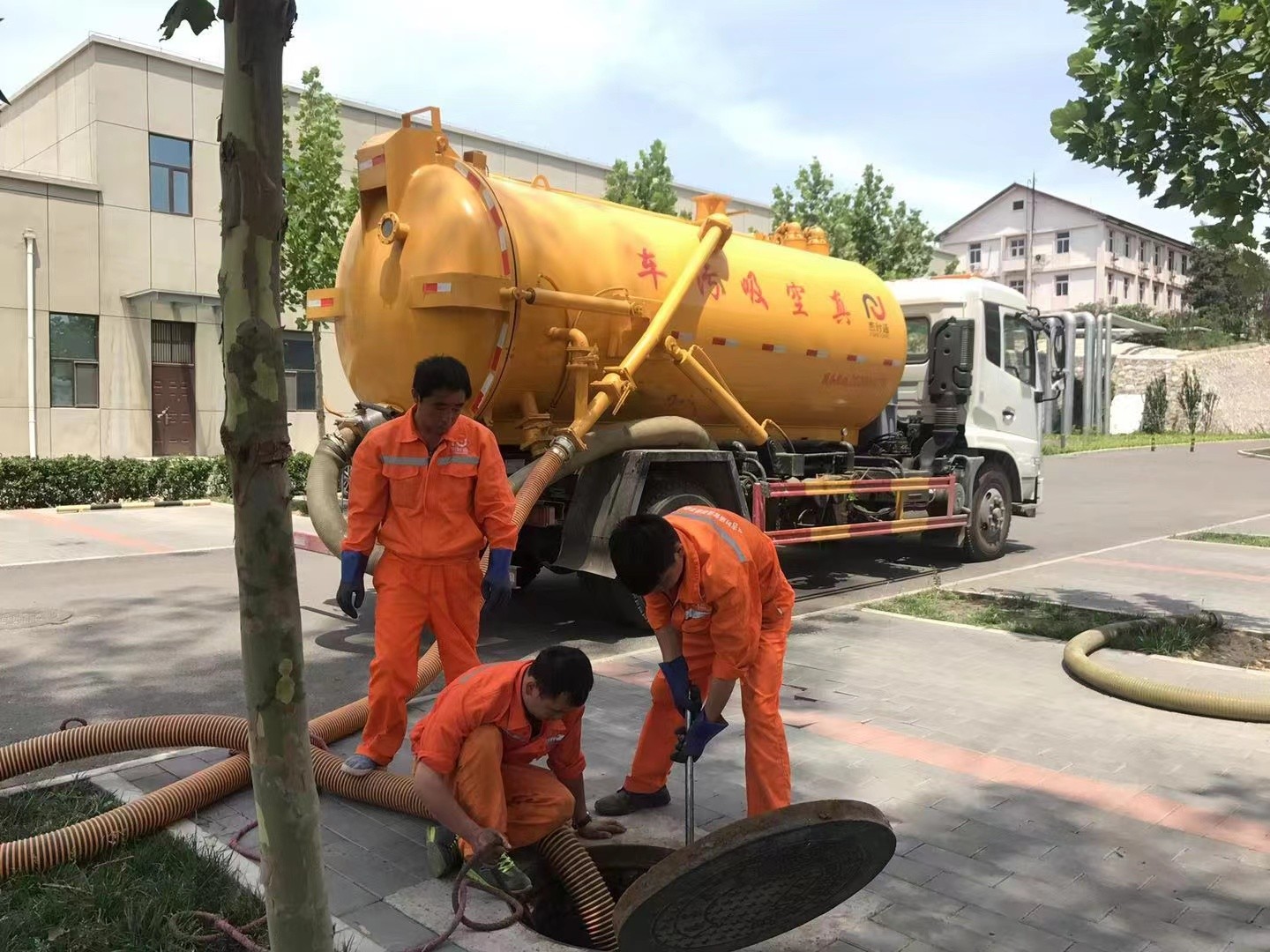 淮南化粪池清理与5-8吨吸粪车施工效率分析